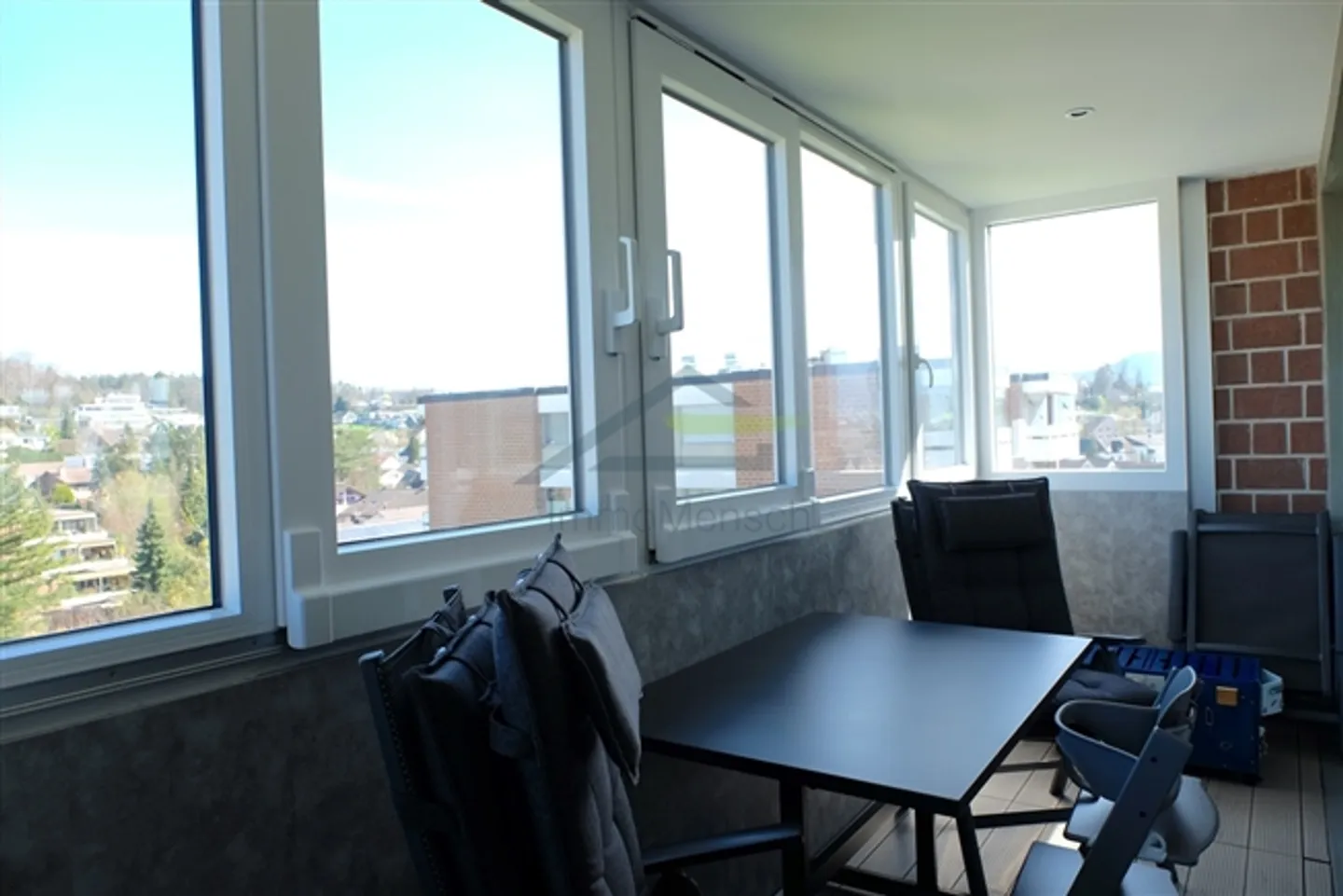 «grosse helle 6.5-Zi-Wohnung im obersten Stockwerk mit Weitblick» - Foto 18 von 20