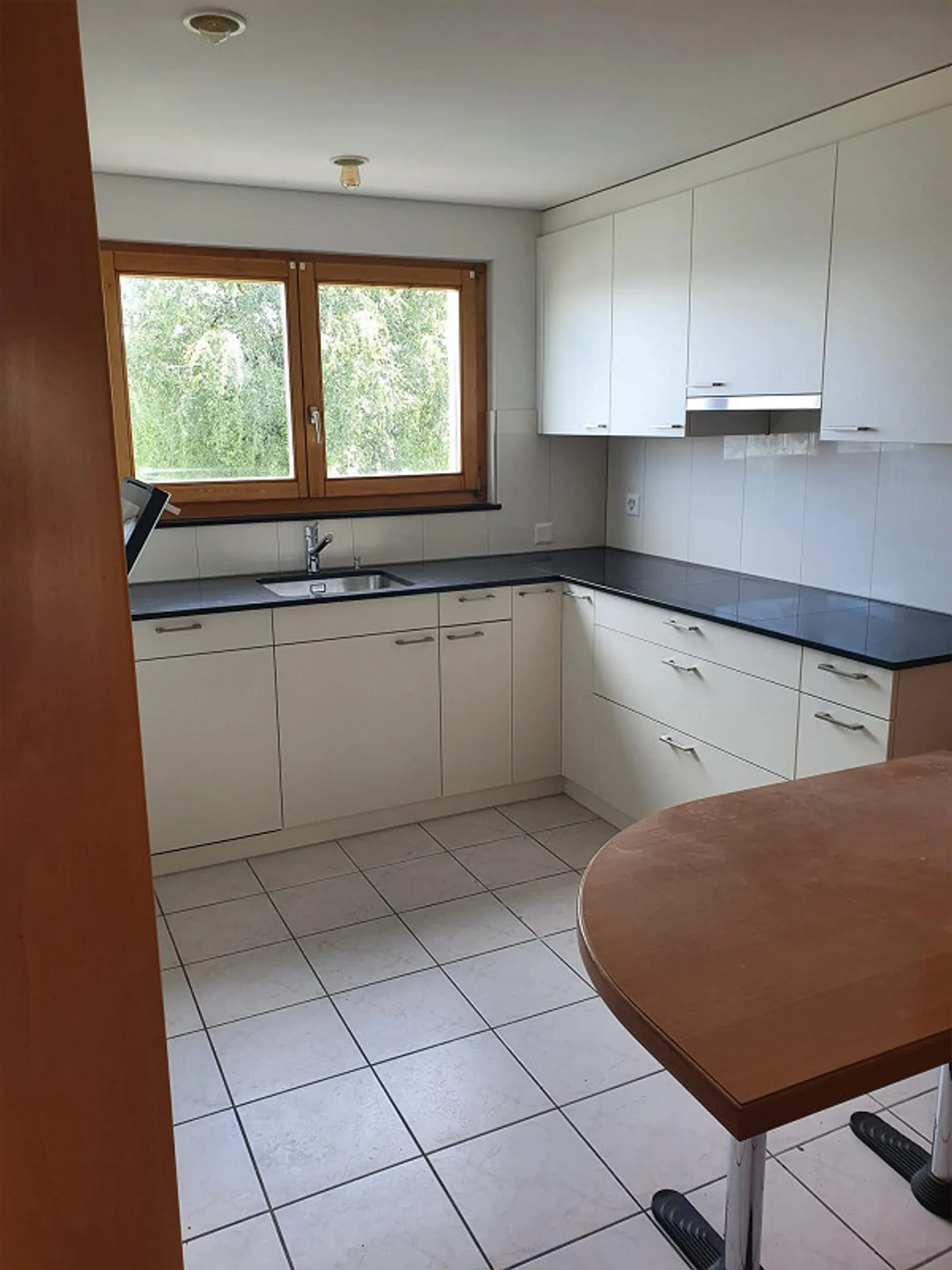 Living like in a single-family home! - Photo 4 of 13