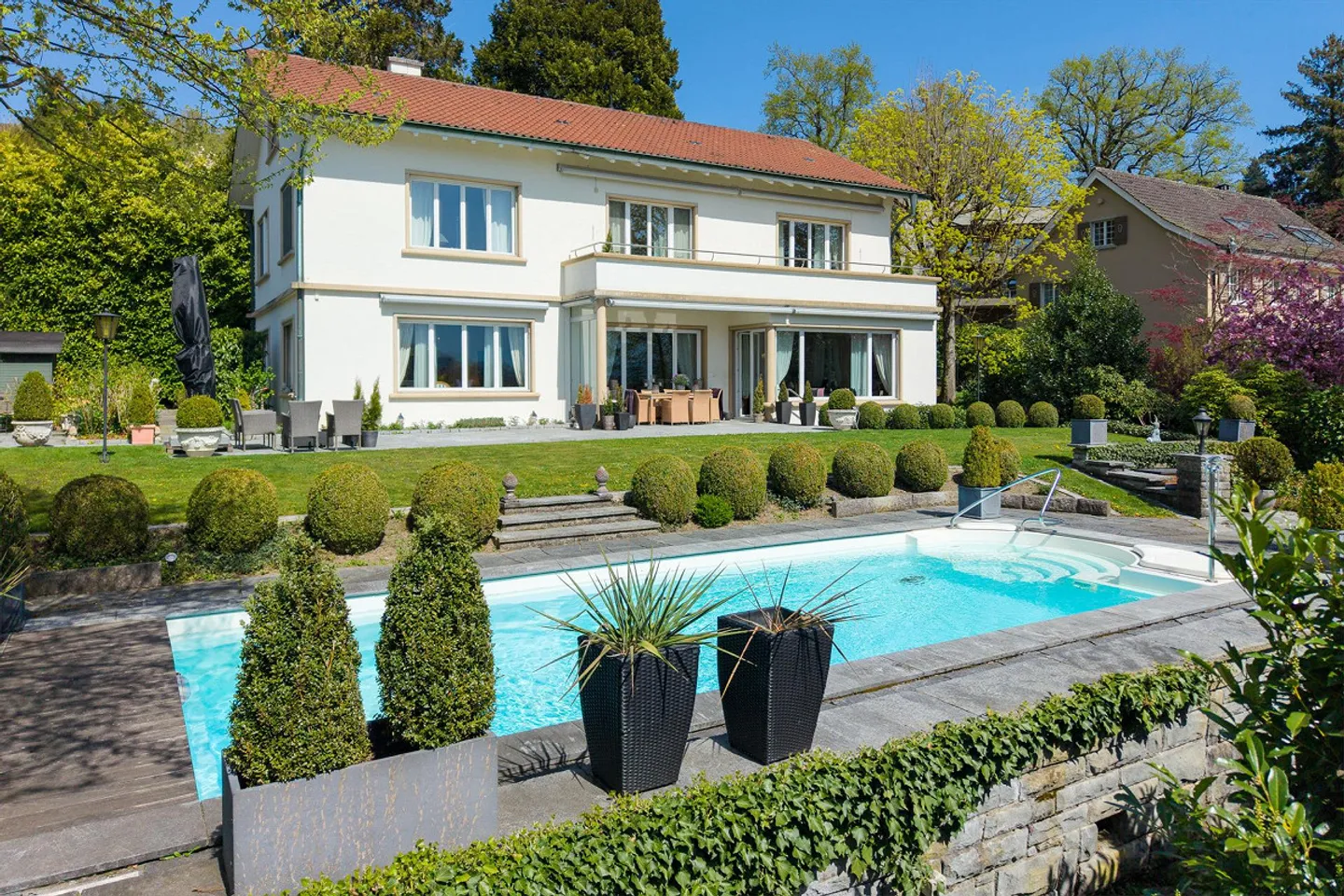 Villa avec vue dégagée sur le lac et panorama sur le Pilatus - Photo 1 sur 1
