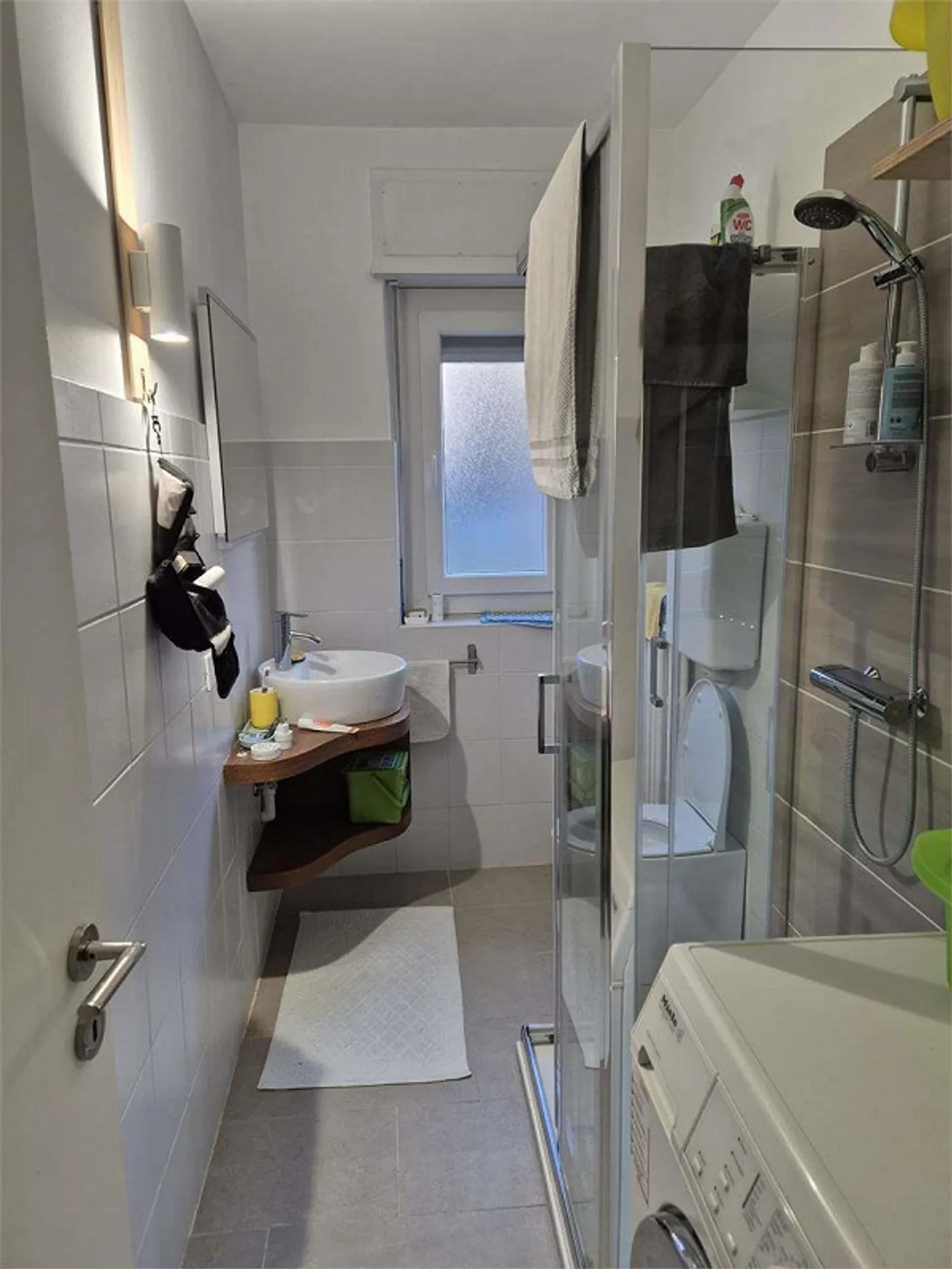 Vacallo-Pizzamiglio - Geräumige 3.5 Zimmer Renoviert mit Großem Balkon - Foto 4 von 9