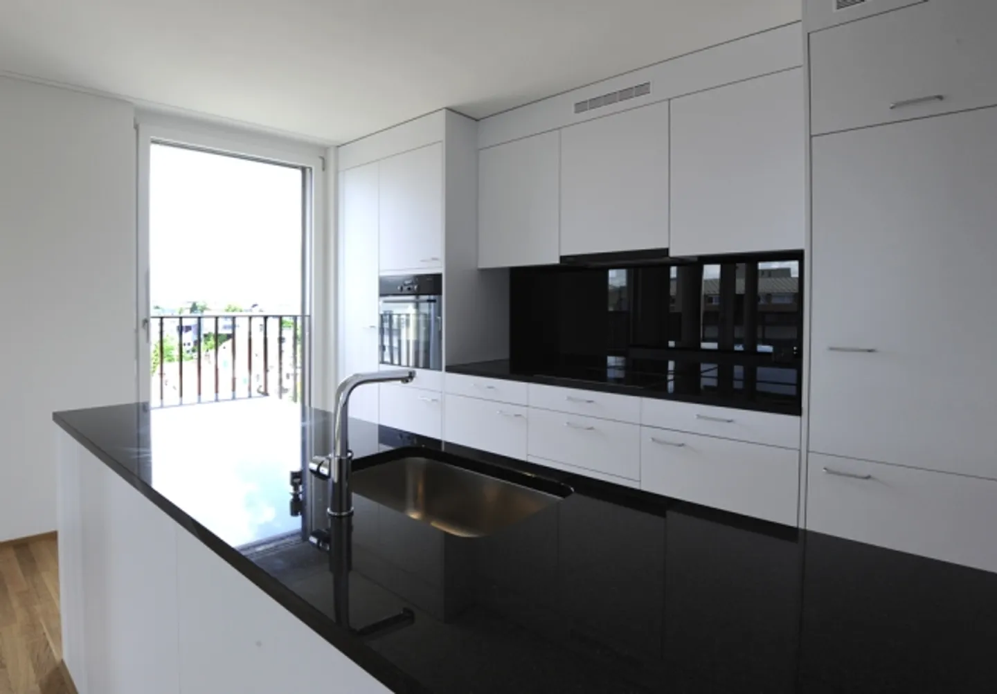 Appartamento in affitto - Foto 2 di 8