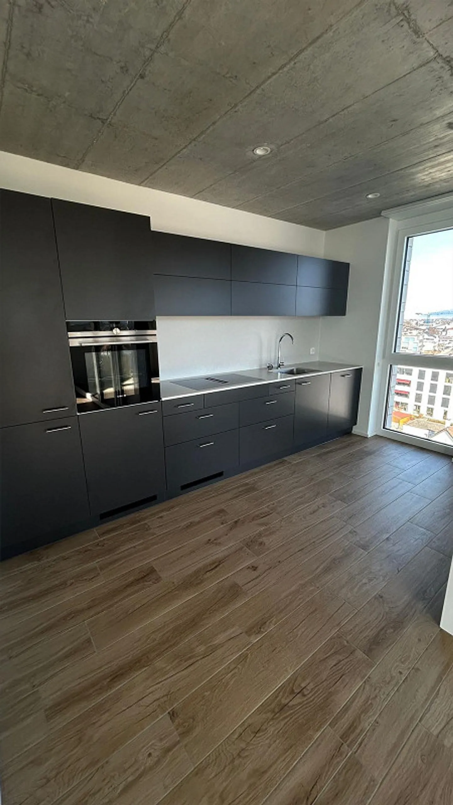 Komfortable 3.5-Zimmerwohnung mit Balkon und guter Anbindung - Photo 2 sur 8