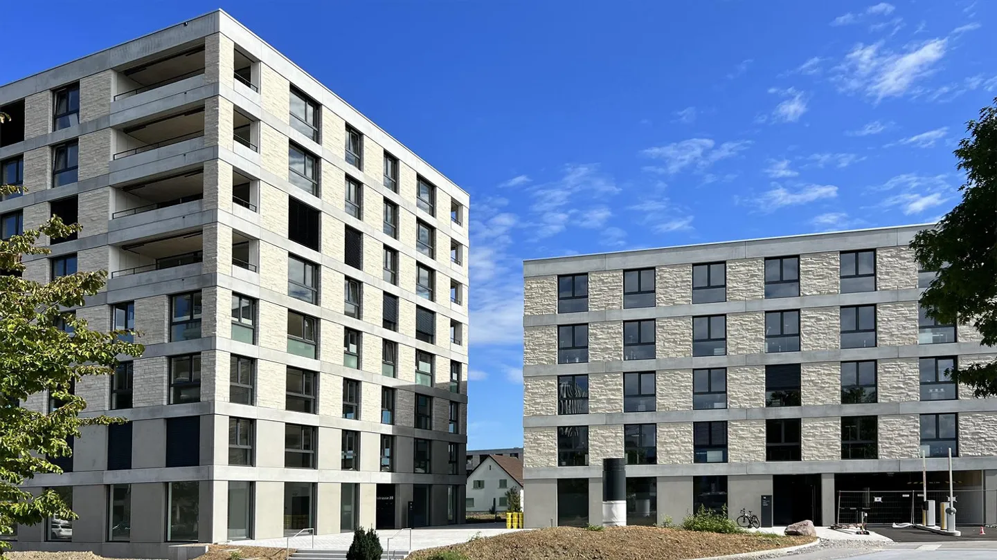 Komfortable 3.5-Zimmerwohnung mit Balkon und guter Anbindung - Photo 1 sur 8