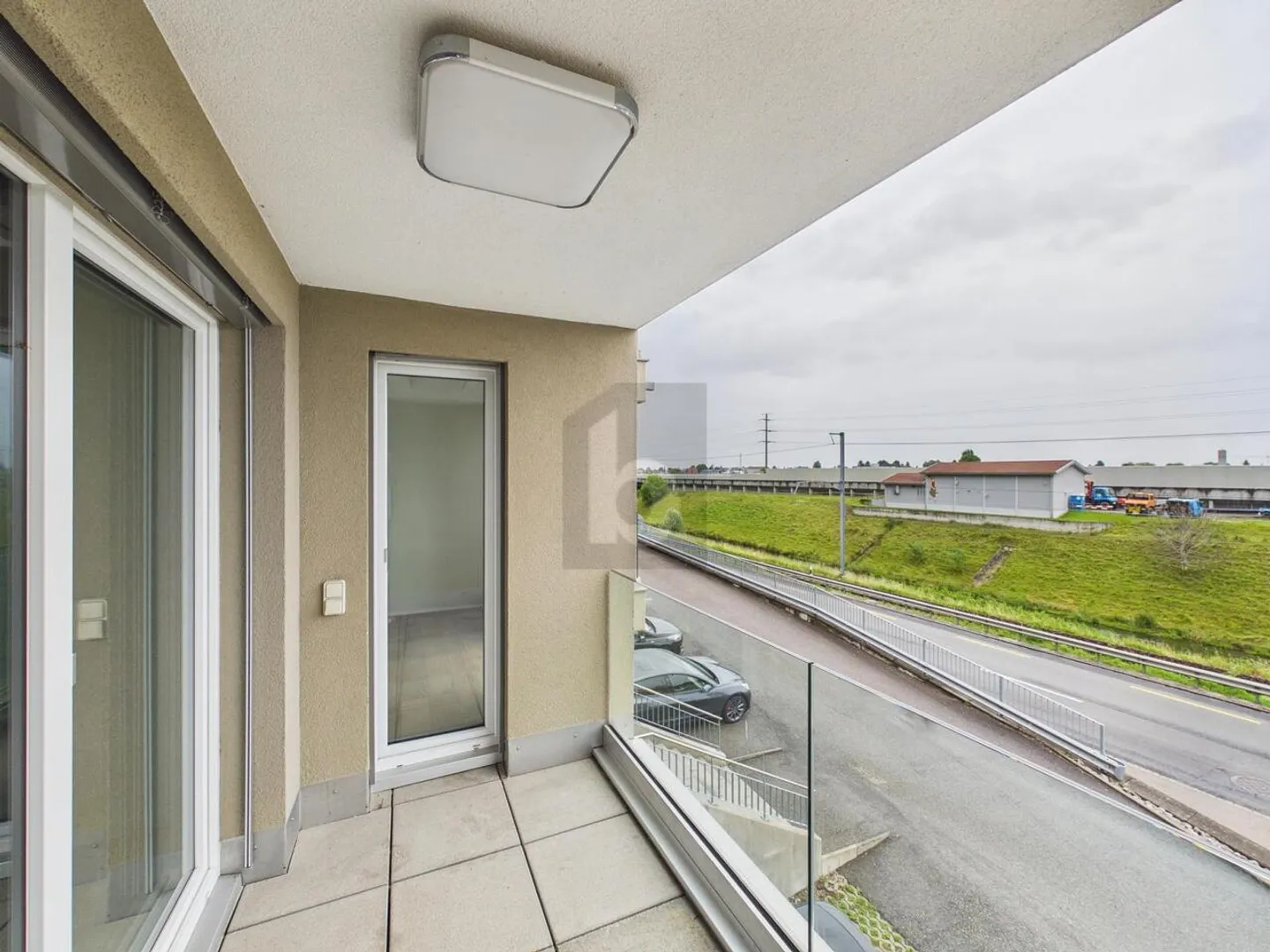 Helle Wohnung mit Balkon - Foto 5 von 6