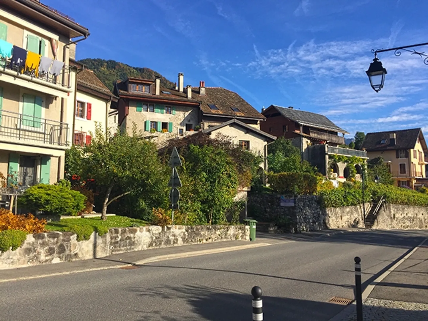 MONTREUX NORD - SPAZIOSO DUPLEX IN MANSARDA - Foto 1 di 4