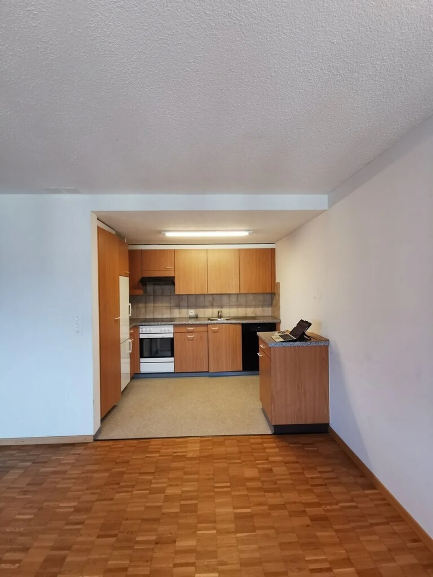 Geräumige 4.5 Zimmer Wohnung mit Terrasse - Foto 5 von 11