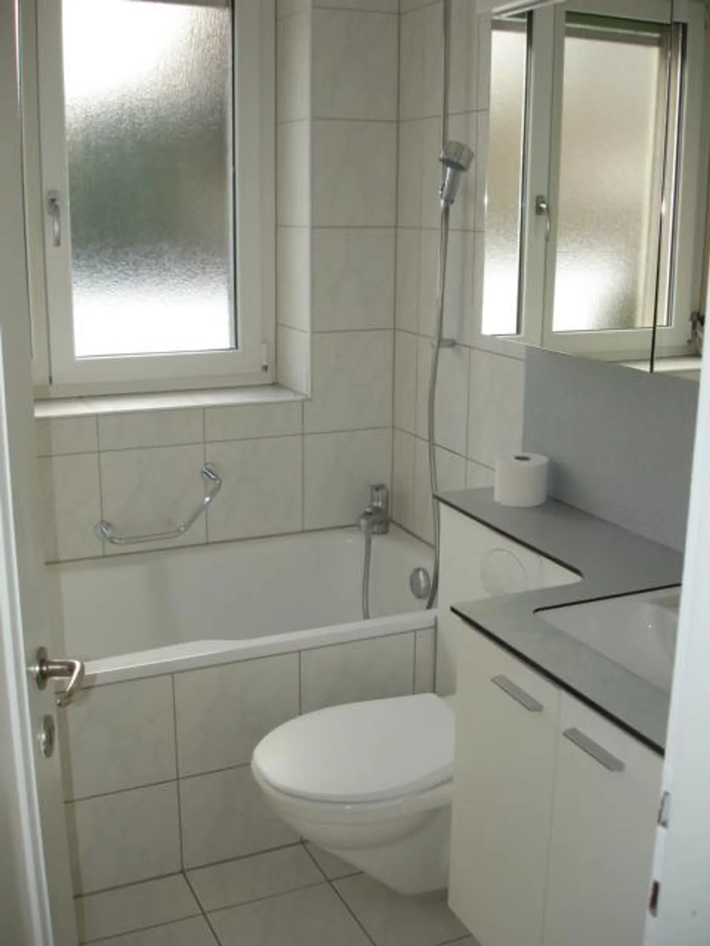 Central 2-room apartment for rent - Photo 3 of 7