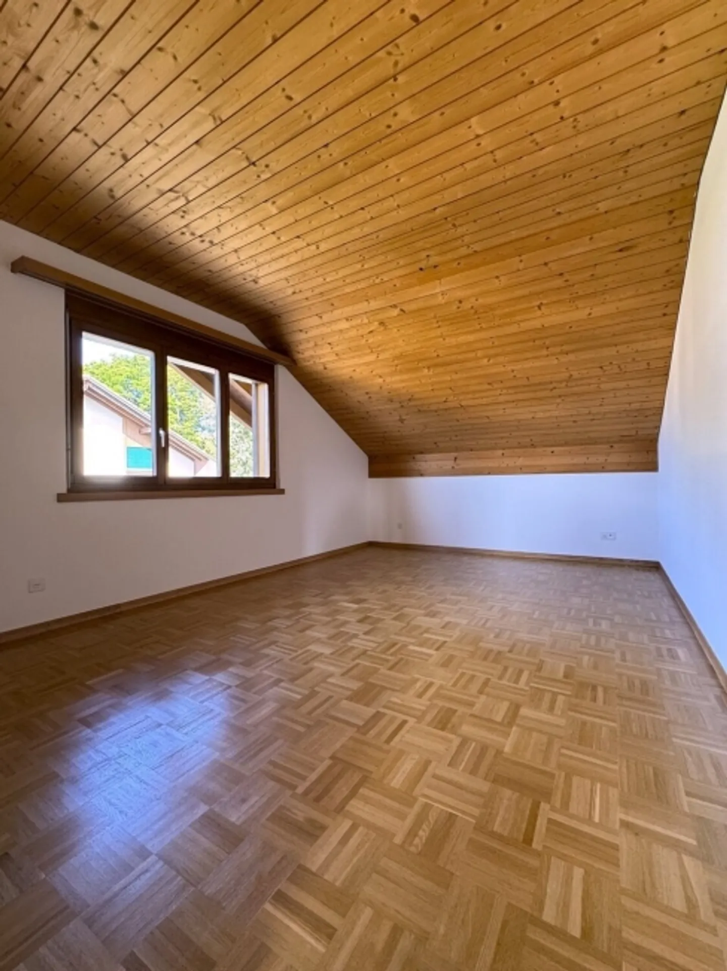 Quiet Family Area - Photo 5 of 7