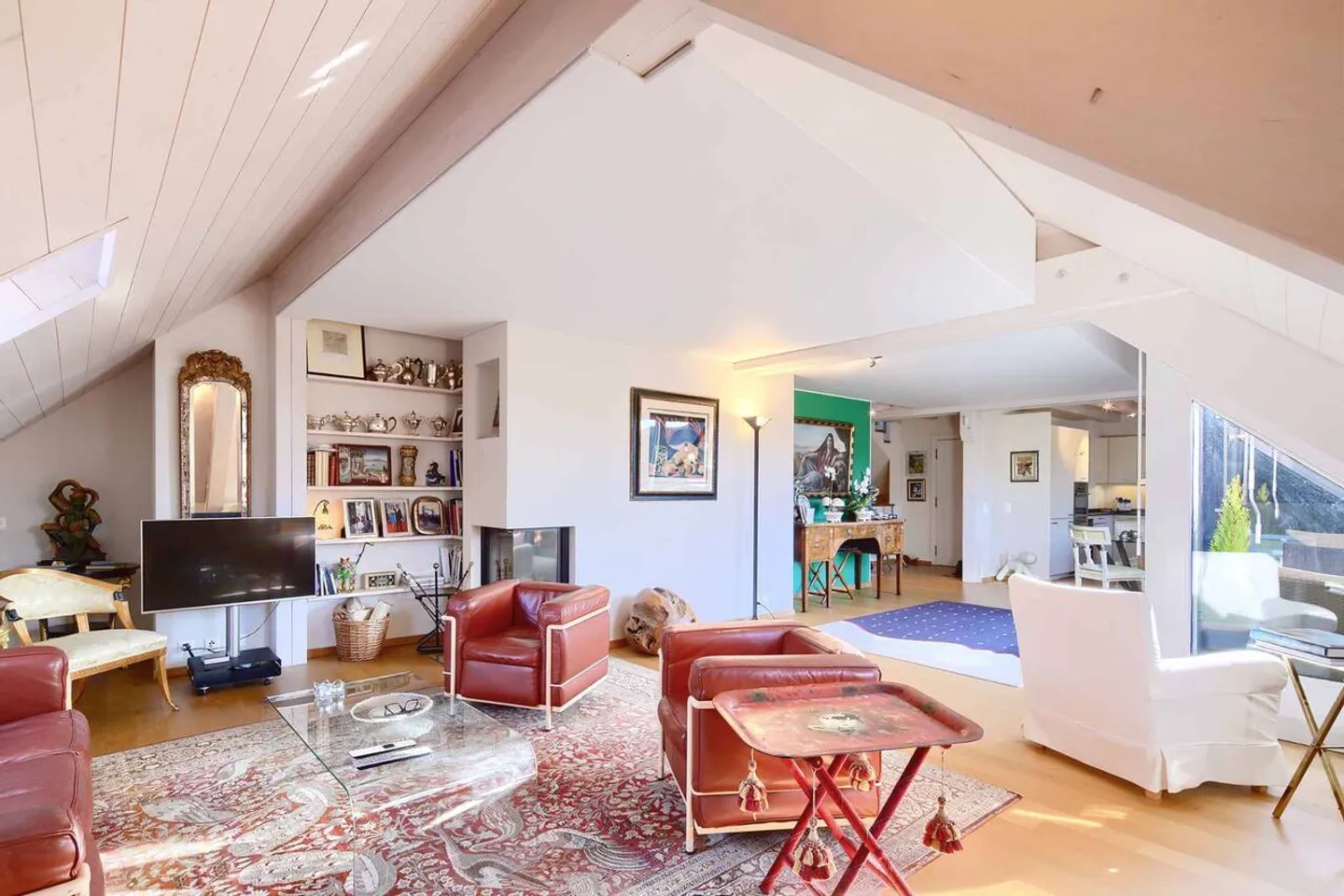 Magnificent 5.5-room duplex apartment in the attic - Photo 1 of 8