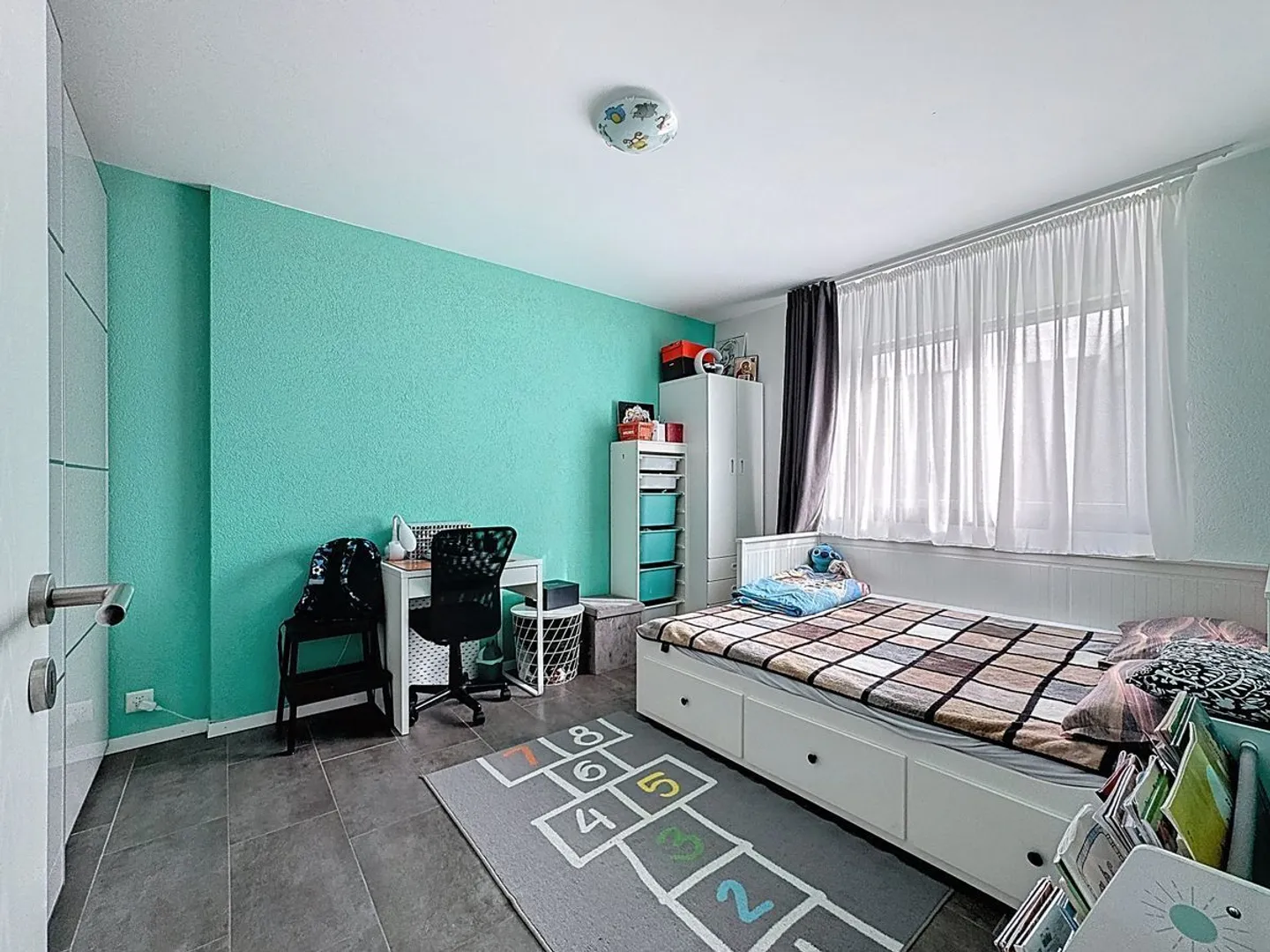 Espace, Lumière et Sérénité - Magnifique appartement de 4,5 pièces au rez-de-chaussée avec grand jardin - Photo 7 sur 11