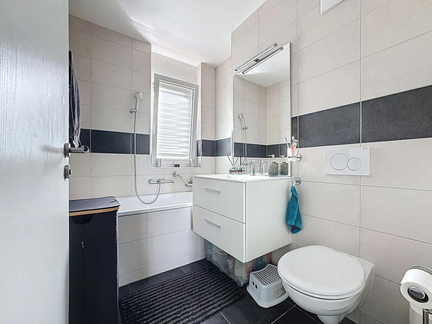 Espace, Lumière et Sérénité - Magnifique appartement de 4,5 pièces au rez-de-chaussée avec grand jardin - Photo 8 sur 11