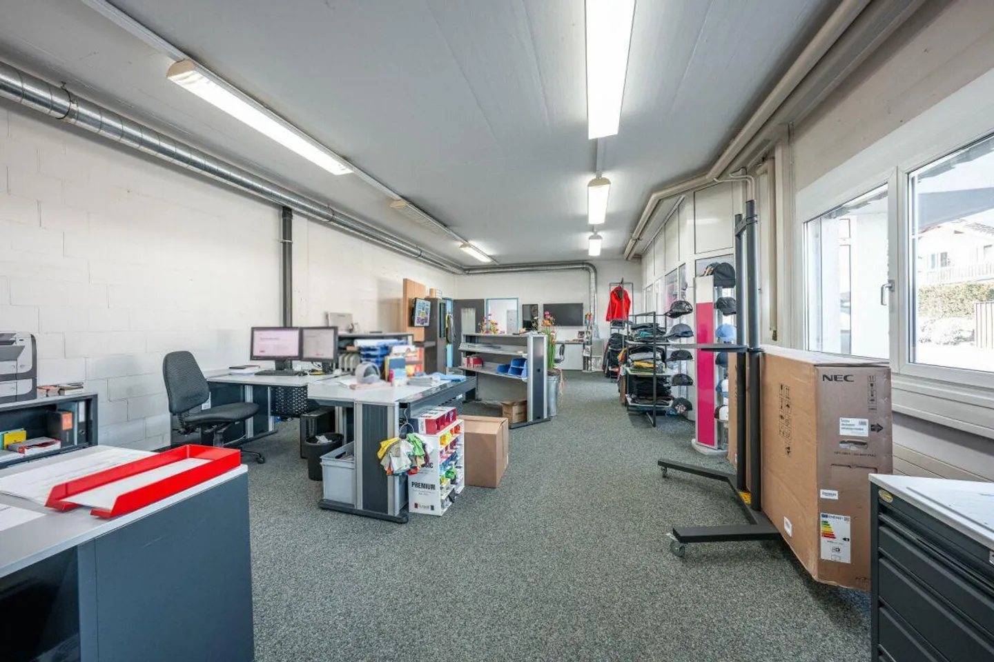 Gewerbefläche mit Showroom - Foto 9 von 26