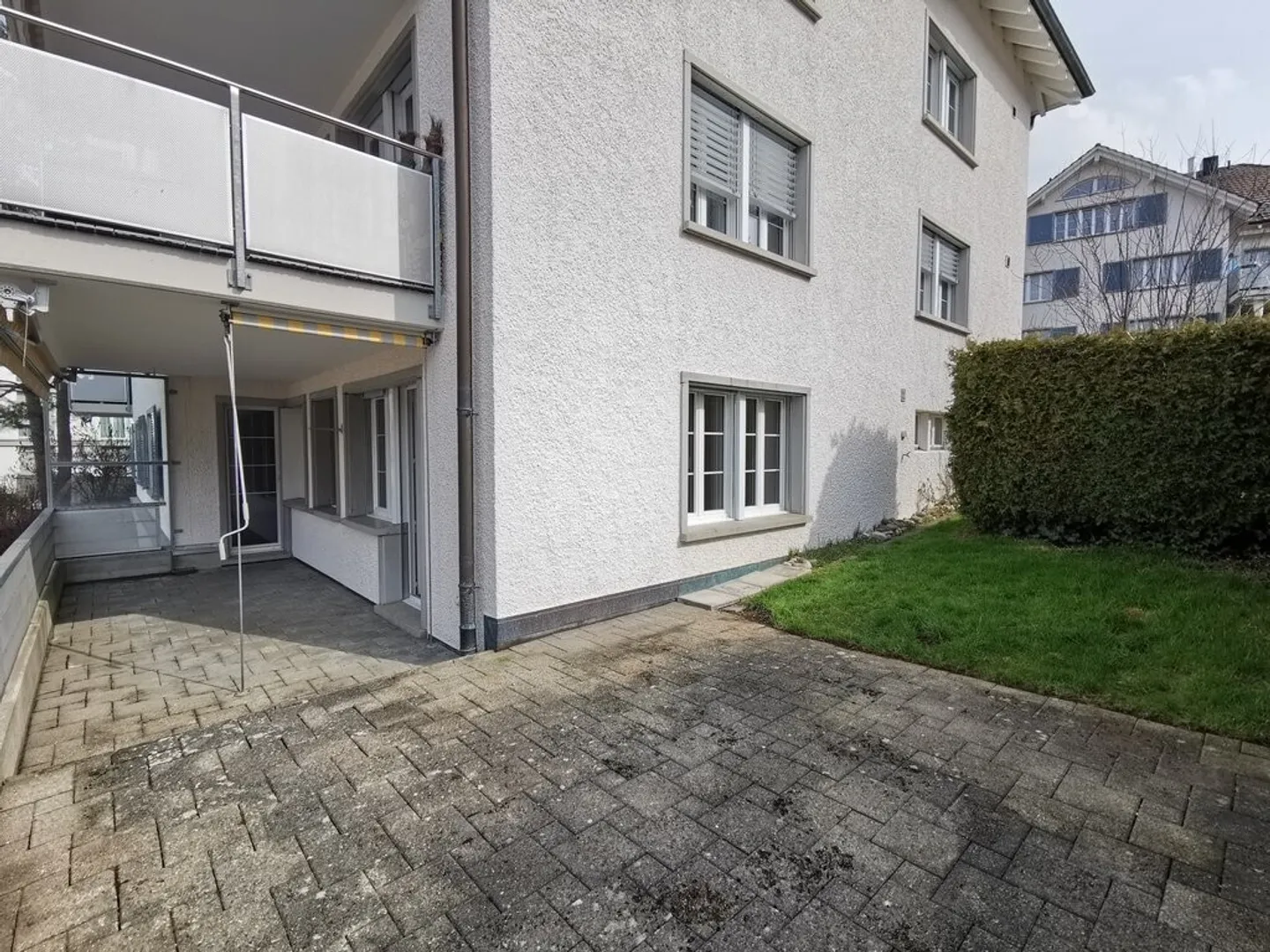 Geräumige 4.5 Zimmer Wohnung mit Terrasse - Foto 11 von 11