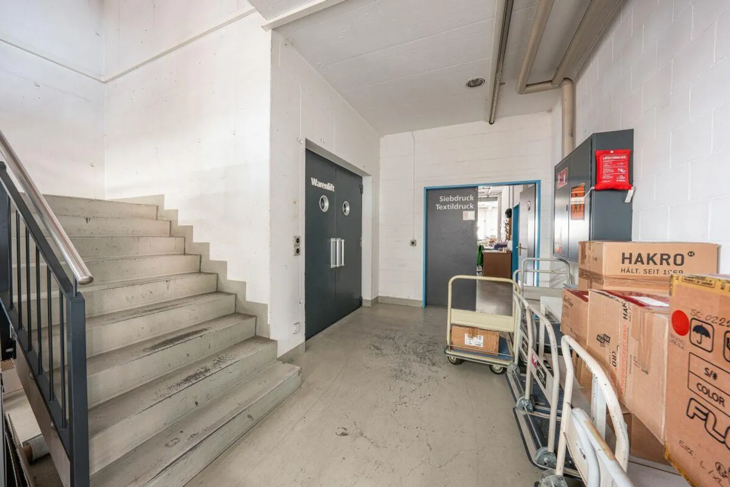Gewerbefläche mit Showroom - Foto 17 von 26