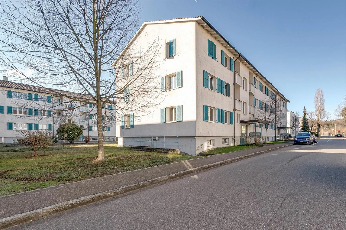 Zone résidentielle calme mais centrale - Photo 1 sur 8