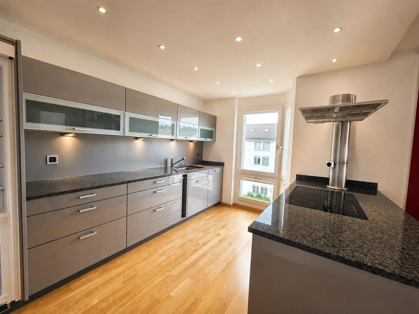 Appartement en duplex moderne de 5,5 pièces avec galerie à Gippingen AG - Photo 1 sur 15