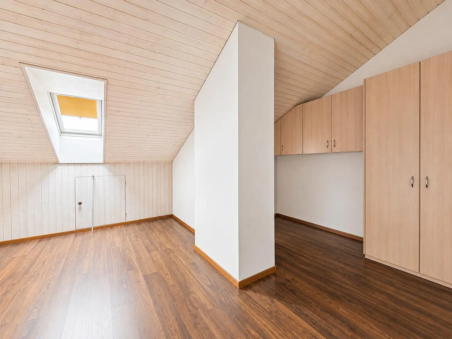 Appartement en duplex moderne de 5,5 pièces avec galerie à Gippingen AG - Photo 13 sur 15