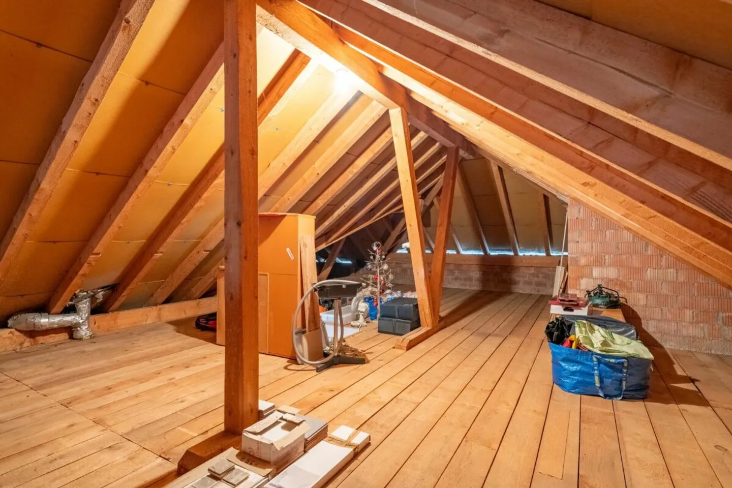 Nuovo prezzo per appartamento mansardato di 3,5 stanze in centro - Foto 12 di 15