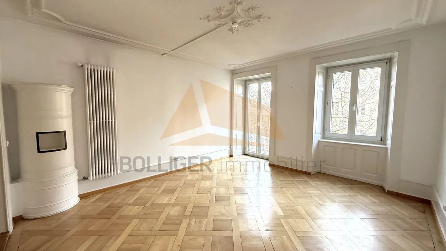 ZU VERKAUFEN 3-ZIMMER-WOHNUNG MIT BALKON - Foto 1 von 8