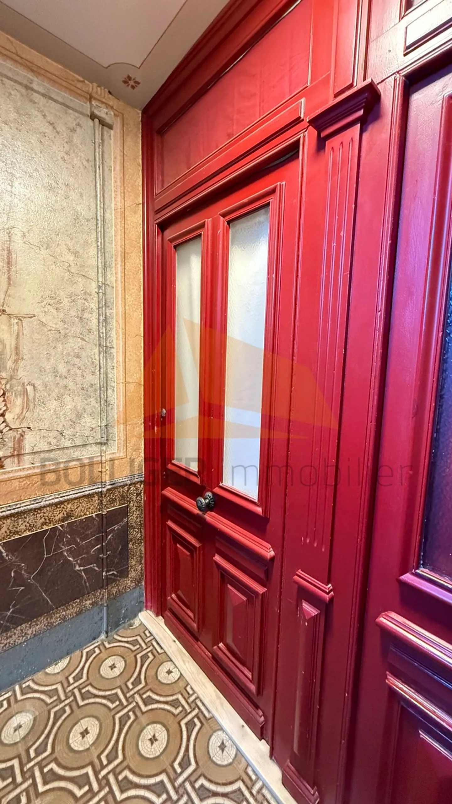 ZU VERKAUFEN 3-ZIMMER-WOHNUNG MIT BALKON - Foto 4 von 8