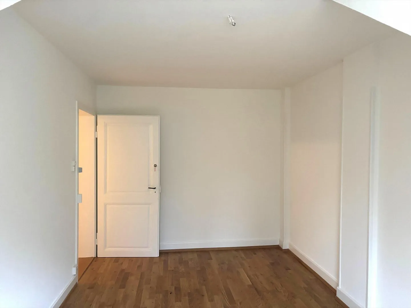 Appartement sous les combles - Photo 5 sur 8