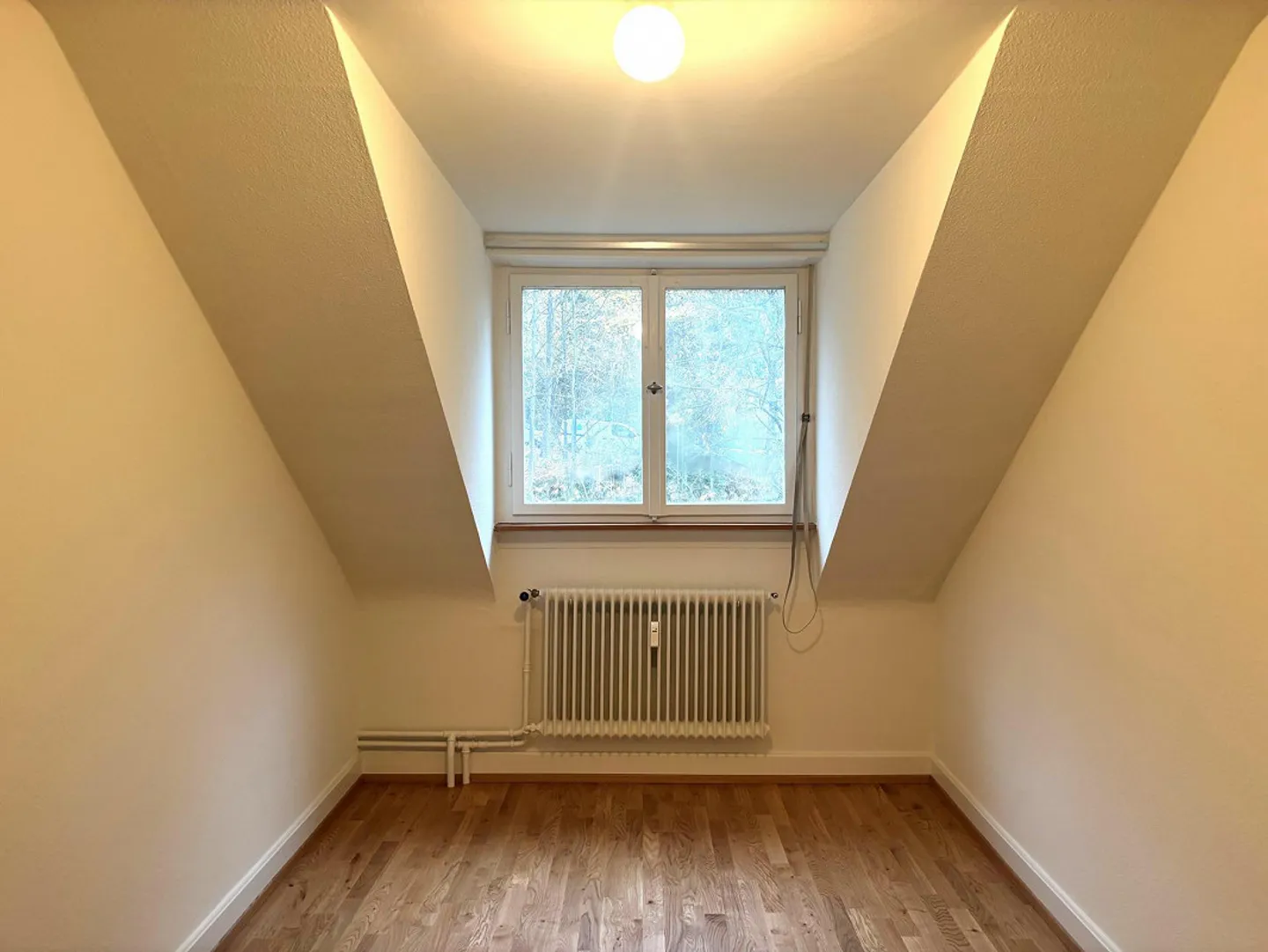 Appartement sous les combles - Photo 7 sur 8