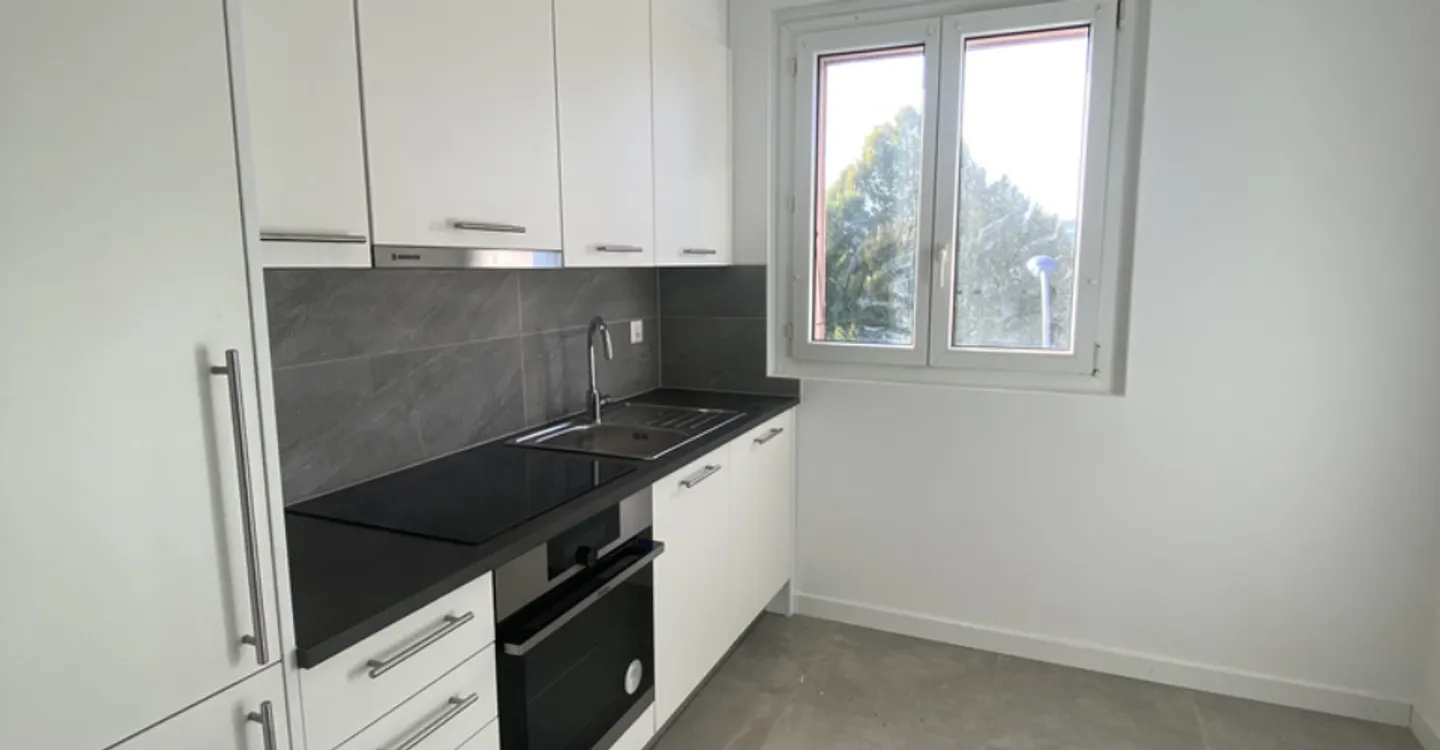 Appartement rénové de 3.5 pièces aux Tuileries de Grandson - Photo 1 of 7