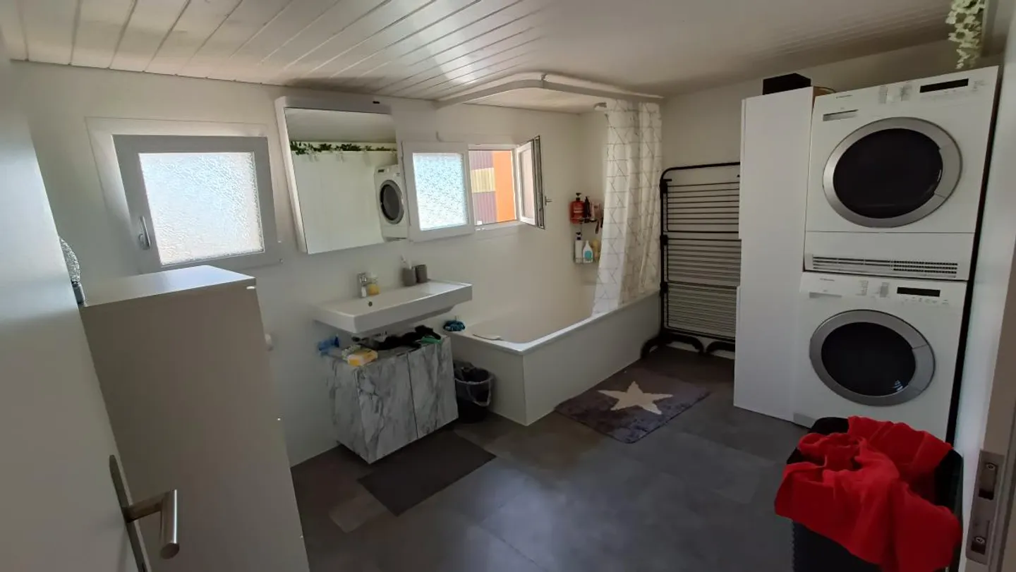 «7.5 Zimmer Wohnung» - Foto 3 von 4