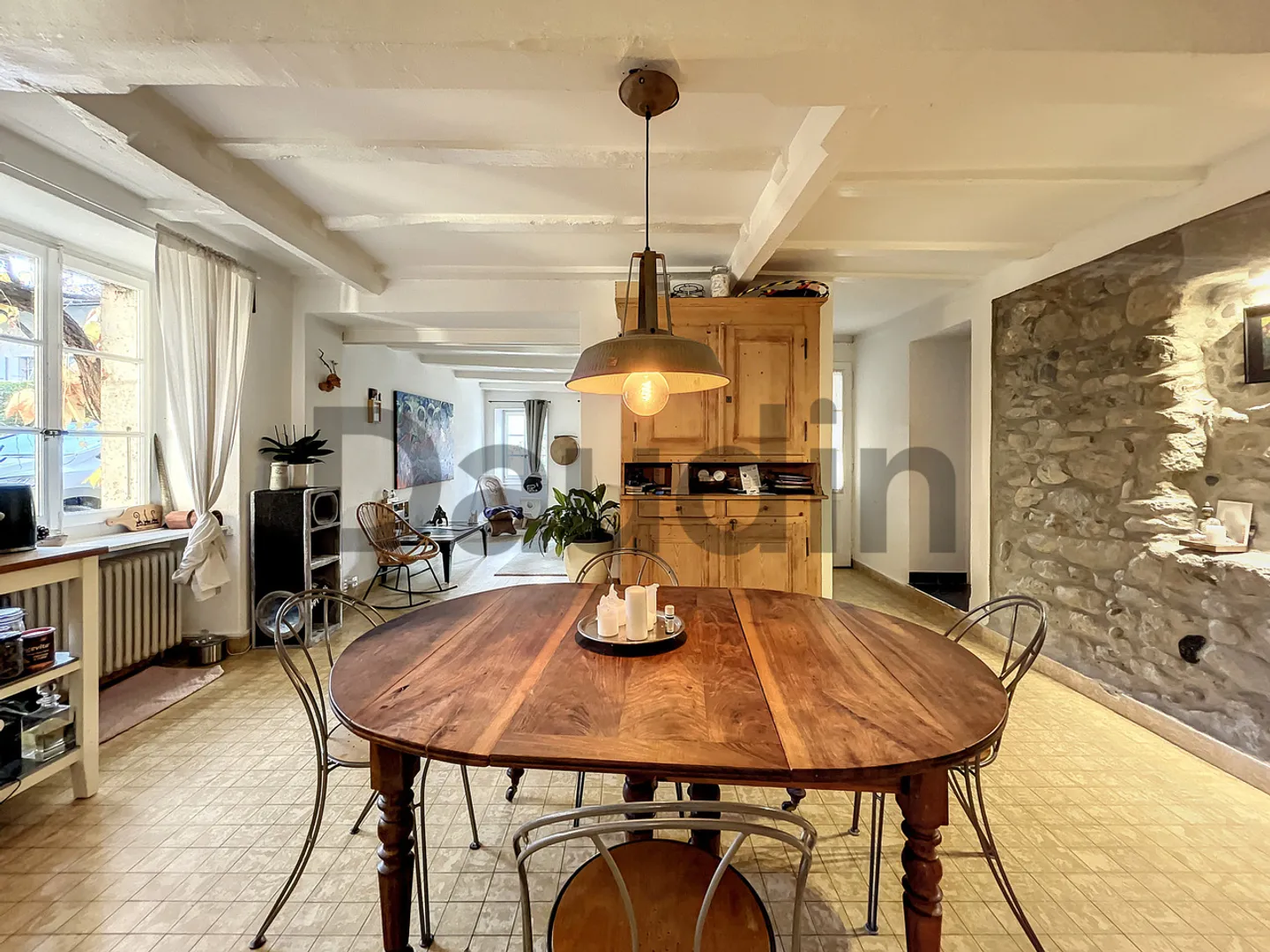 3.5 stanze caratteristiche di una superficie di 73 m2 PPE nel centro del villaggio - Foto 1 di 8