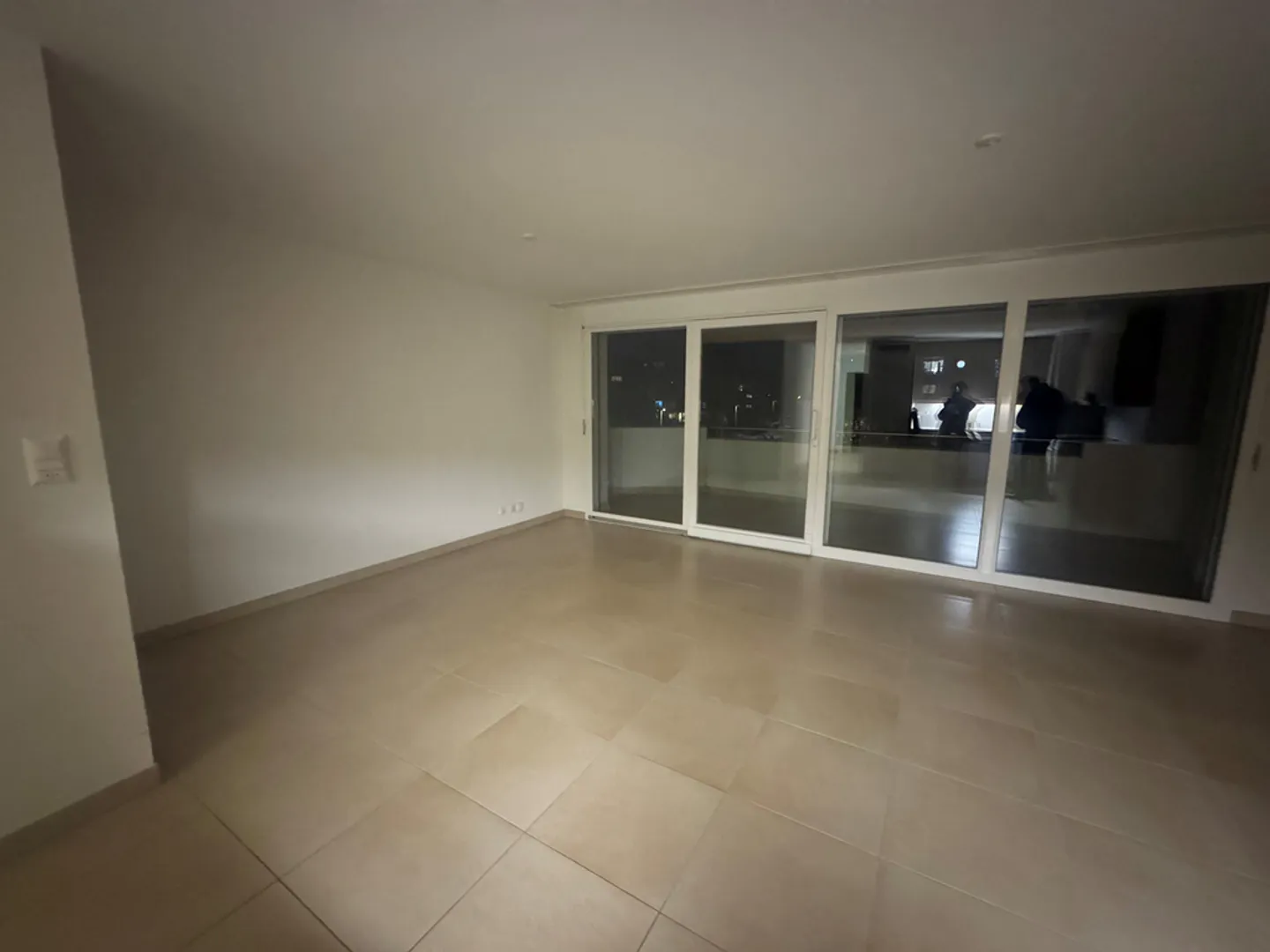 Récent appartement de 3.5 pièces au 2ème étage - Photo 2 sur 5