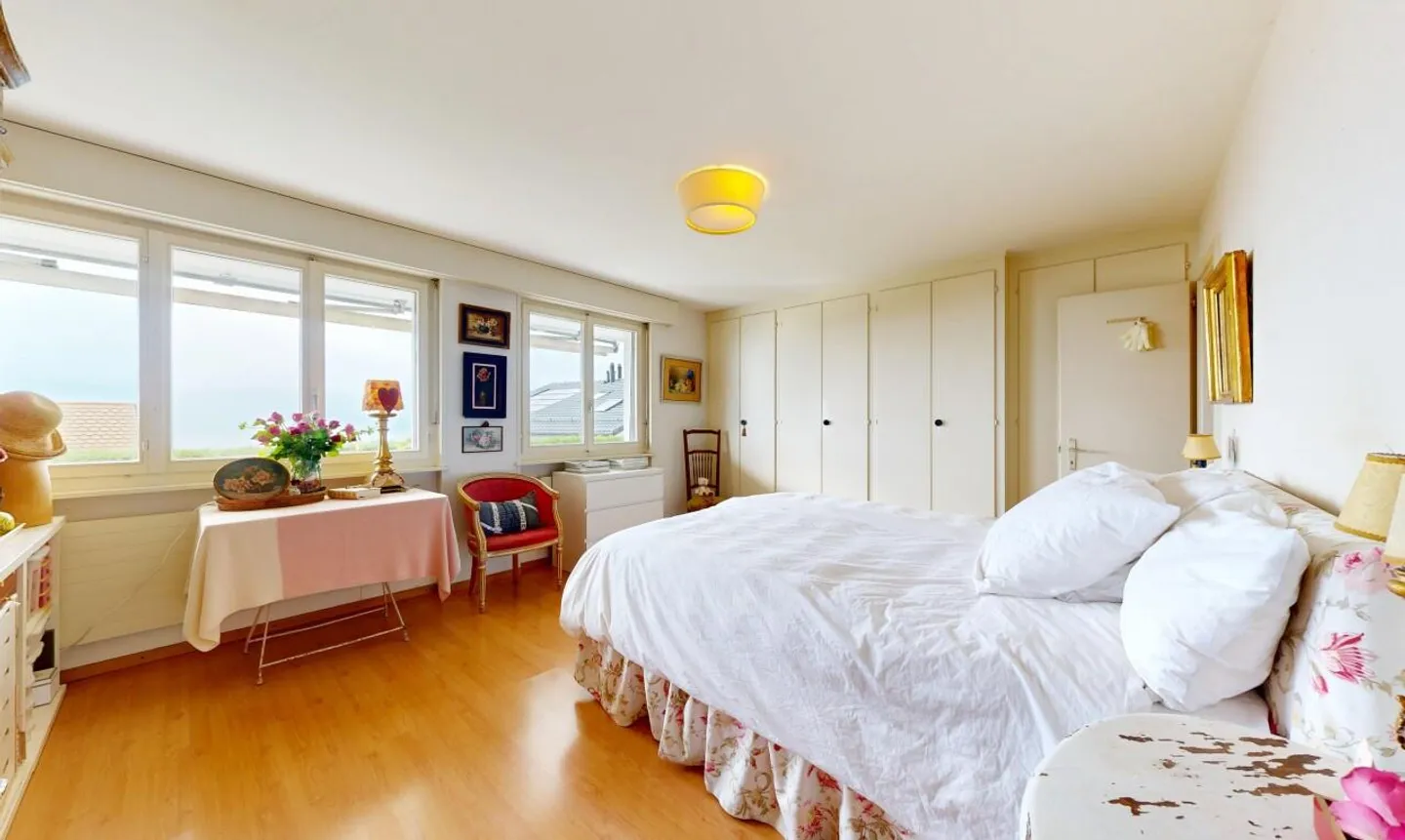 Panoramablick und privater Garten - ein außergewöhnliches Wohnambiente! - Foto 10 von 11