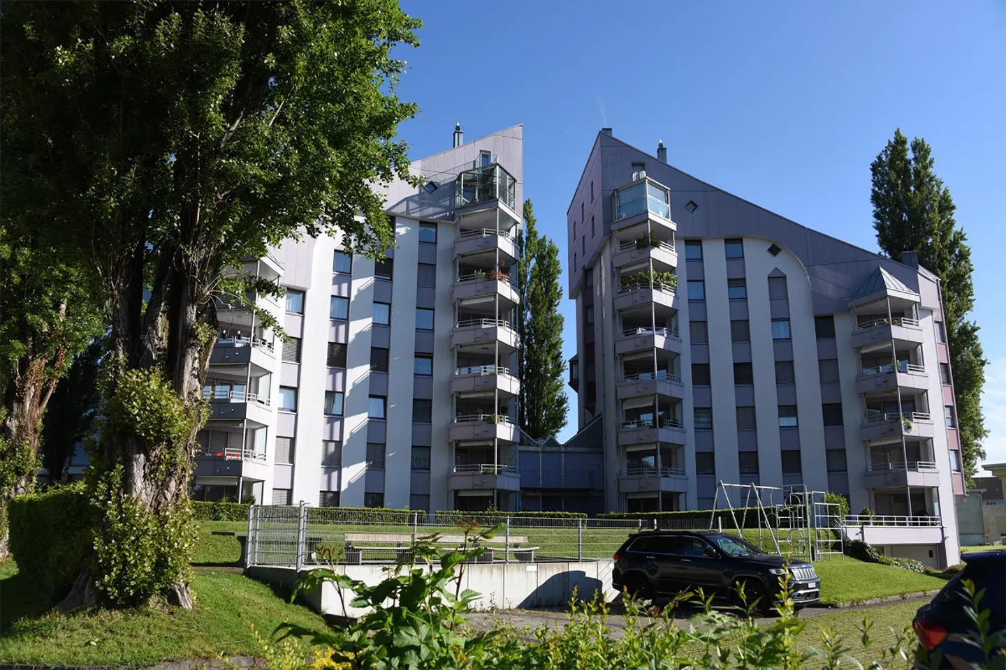 Grosszügige Wohnung mit Balkon - Foto 2 von 16