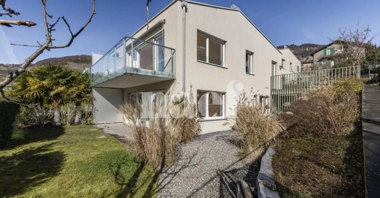 Charmantes Doppelhaus - Foto 2 von 13