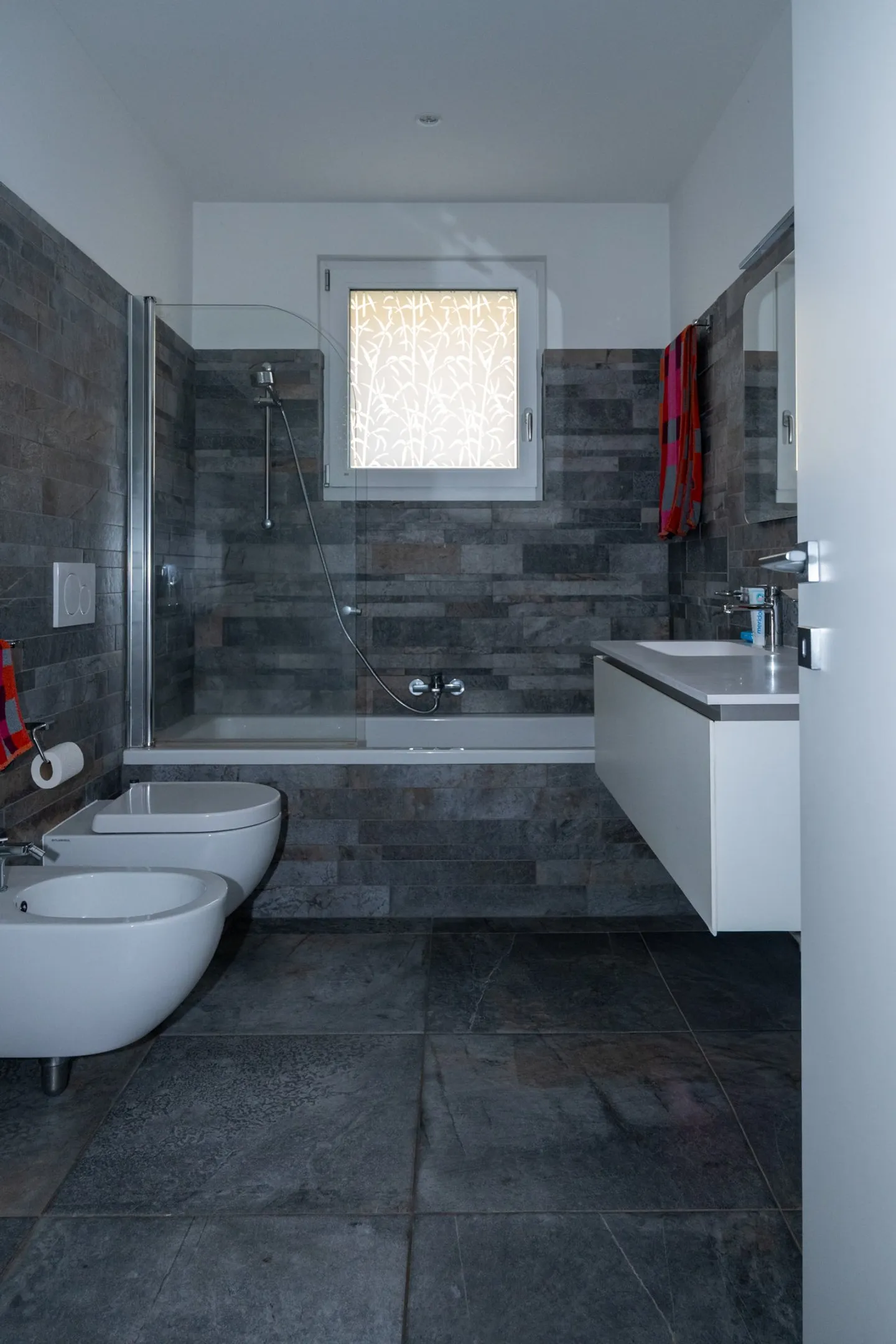 Bright 4.5-Room Apartment in Capriasca - Photo 10 of 14