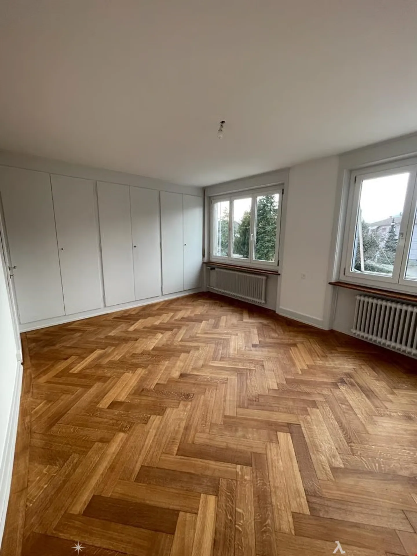 3.5-Zimmerwohnung mit grosser Terrasse und Balkon / Appartement de 3.5 pièces - Foto 2 von 7