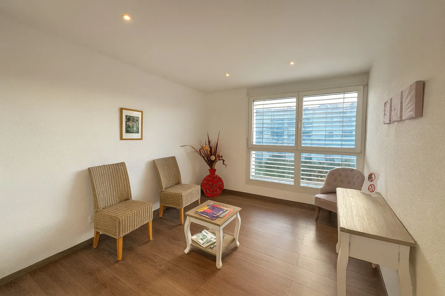 Ufficio spazioso e luminoso nelle alture di Nyon - Foto 3 di 7