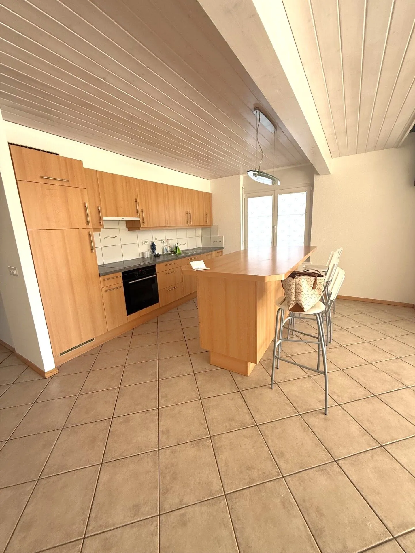Appartamento all'Ultimo Piano con Vista Alpina - Foto 6 di 11
