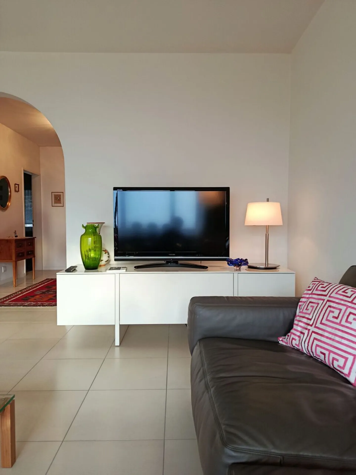 Appartement Charmant avec Vue sur le Lac - Photo 21 sur 26