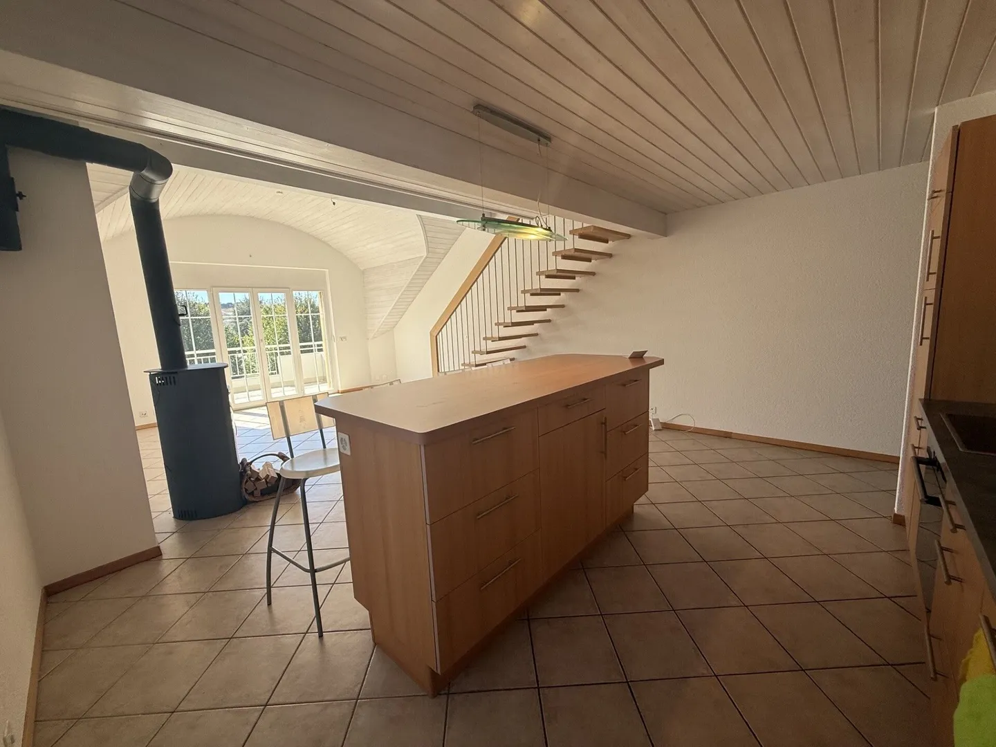 Appartamento all'Ultimo Piano con Vista Alpina - Foto 7 di 11