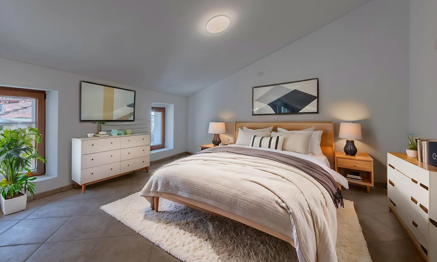 APPARTAMENTO QUADRILOCALE RISTRUTTURATO ALL'ULTIMO PIANO A SIGIRINO - Foto 4 di 9