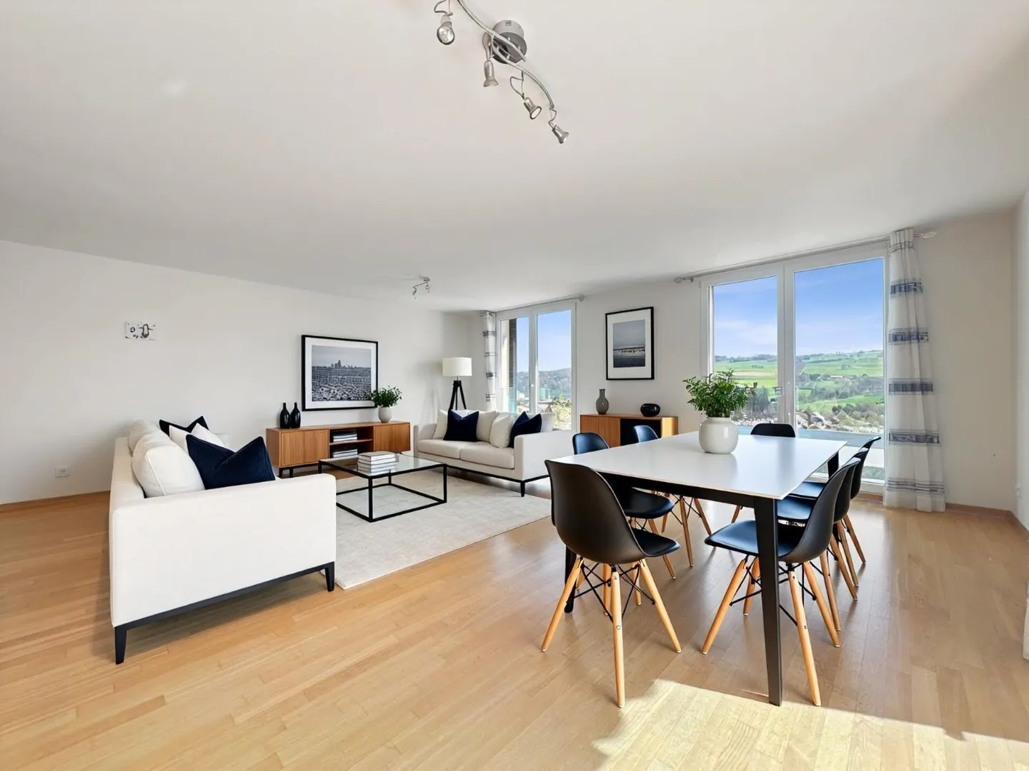 Moderne Familienvilla in Lucens - Foto 4 von 13