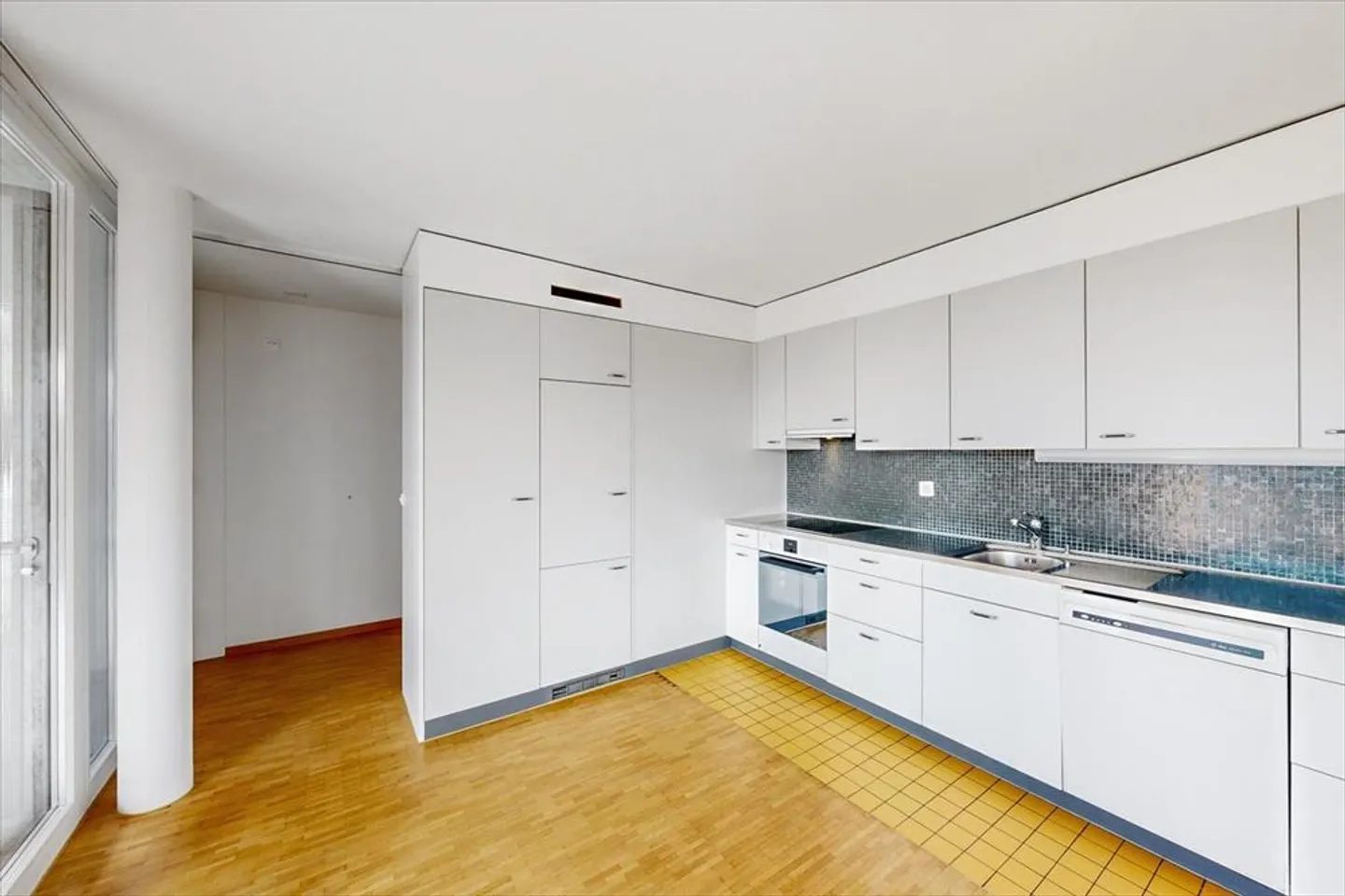 Bella appartamento con grande balcone - Foto 6 di 8