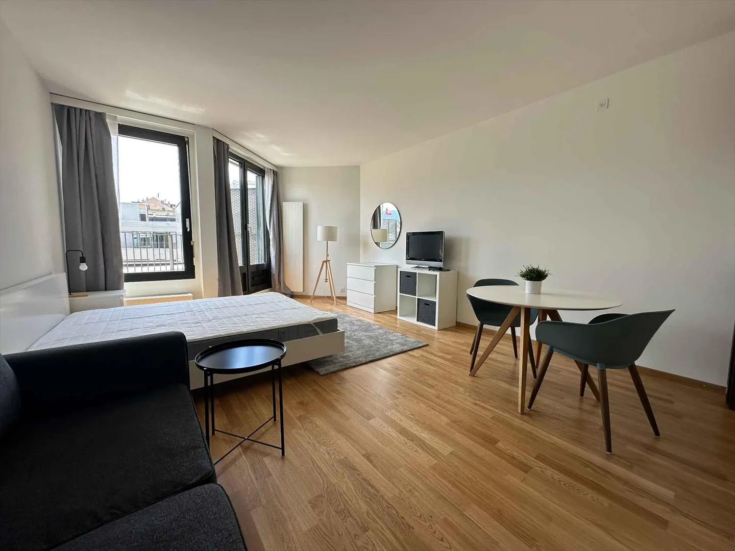 Appartement meublé 1 pièce - Photo 2 sur 5