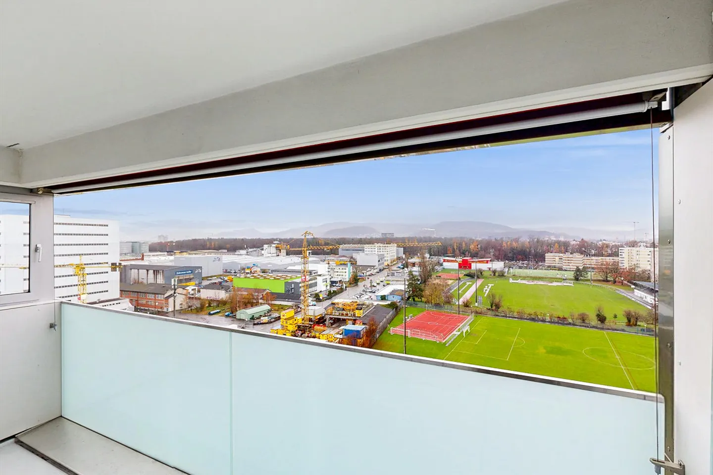 Modernes Apartment mit herrlicher Aussicht - Foto 6 von 11