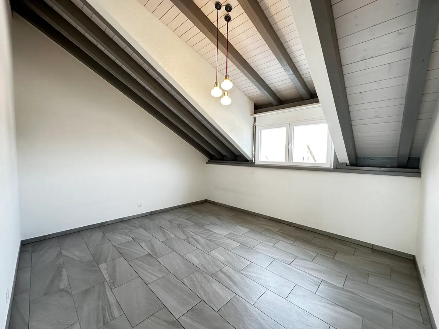 Apartment for rent - Photo 8 of 13