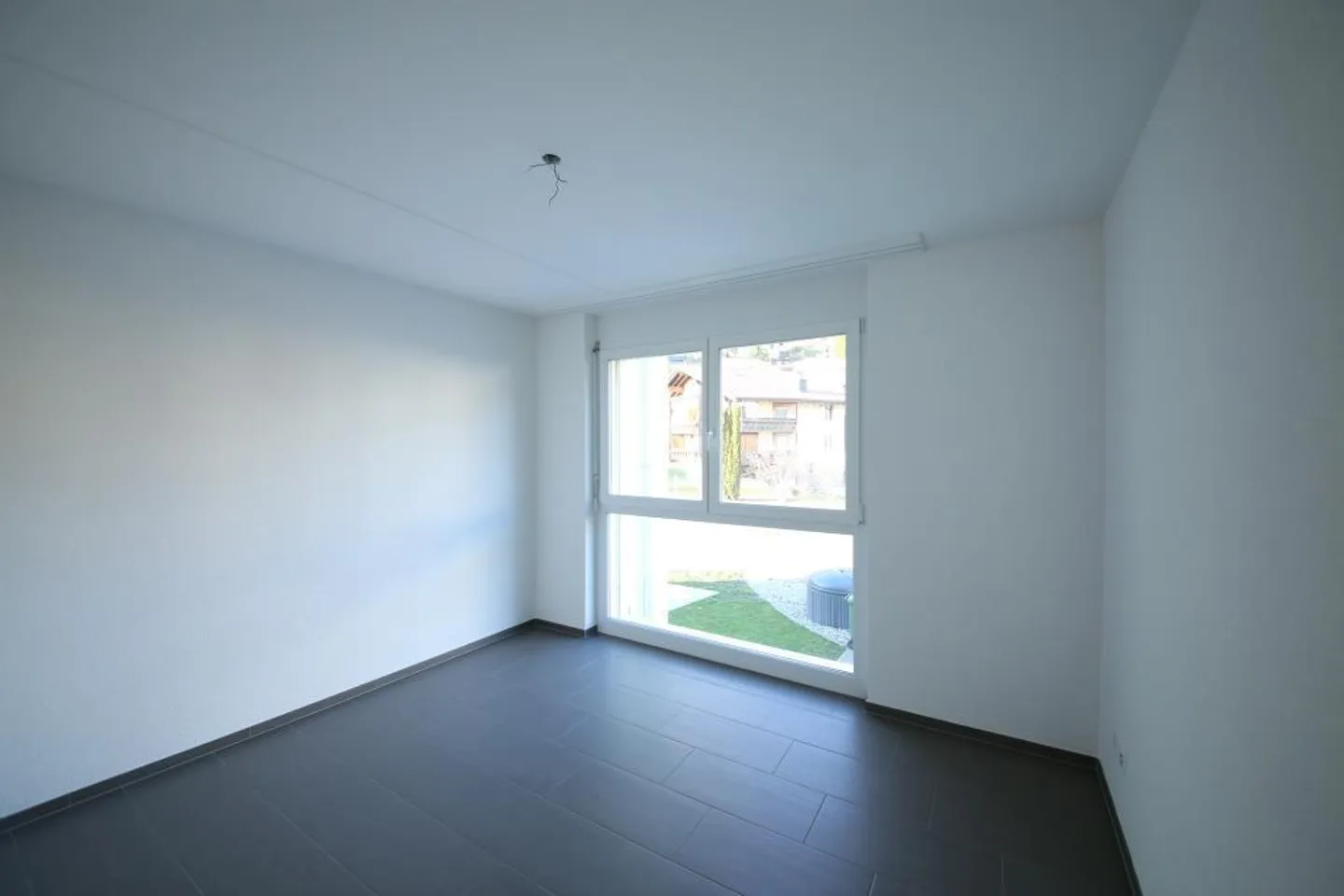 Modern Ground Floor 4.5 Room Apartment in Sax for Rent! - Photo 5 of 12