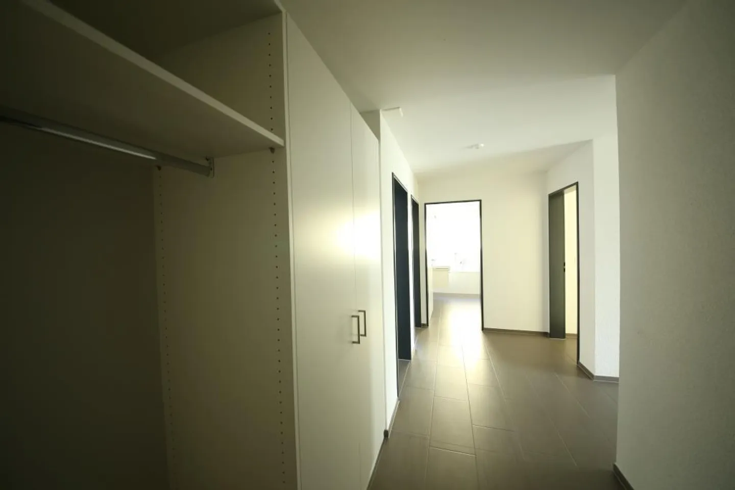 Modern Ground Floor 4.5 Room Apartment in Sax for Rent! - Photo 11 of 12