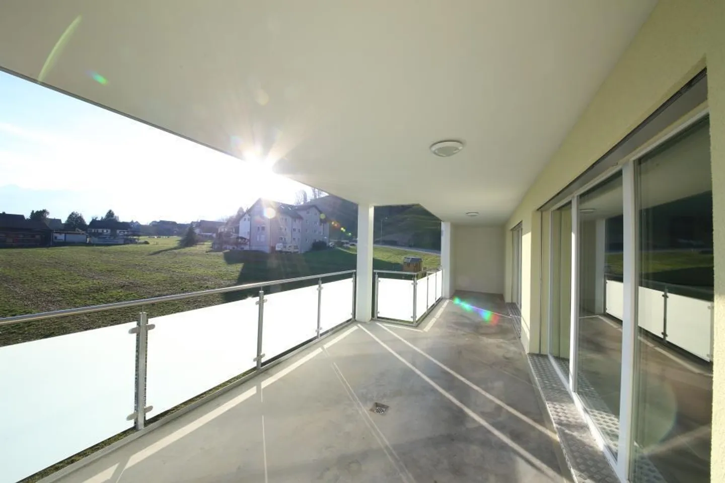 Modern Ground Floor 4.5 Room Apartment in Sax for Rent! - Photo 12 of 12