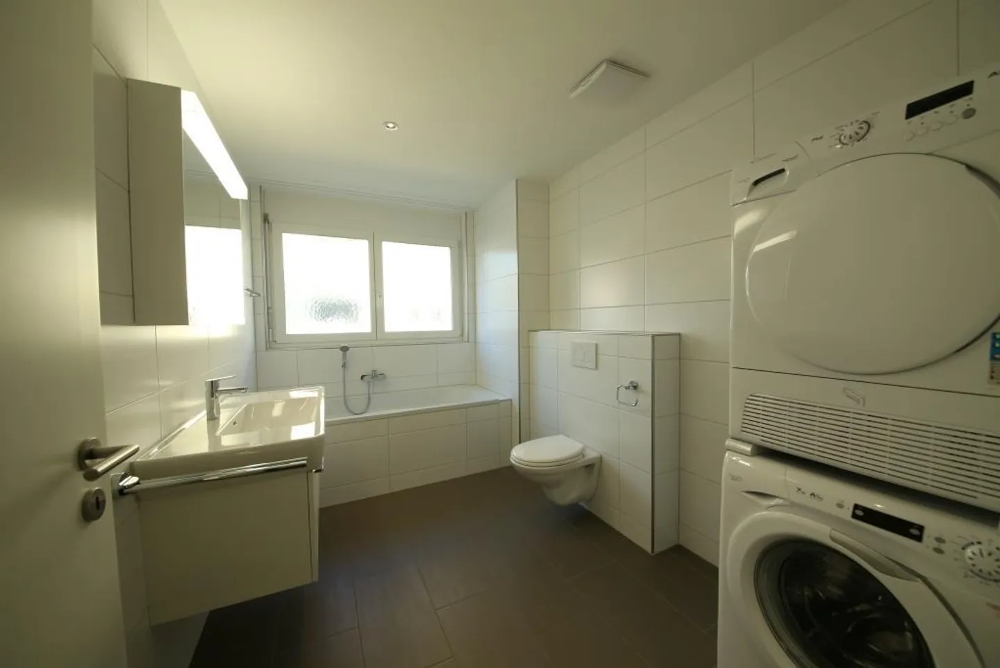 Modern Ground Floor 4.5 Room Apartment in Sax for Rent! - Photo 8 of 12