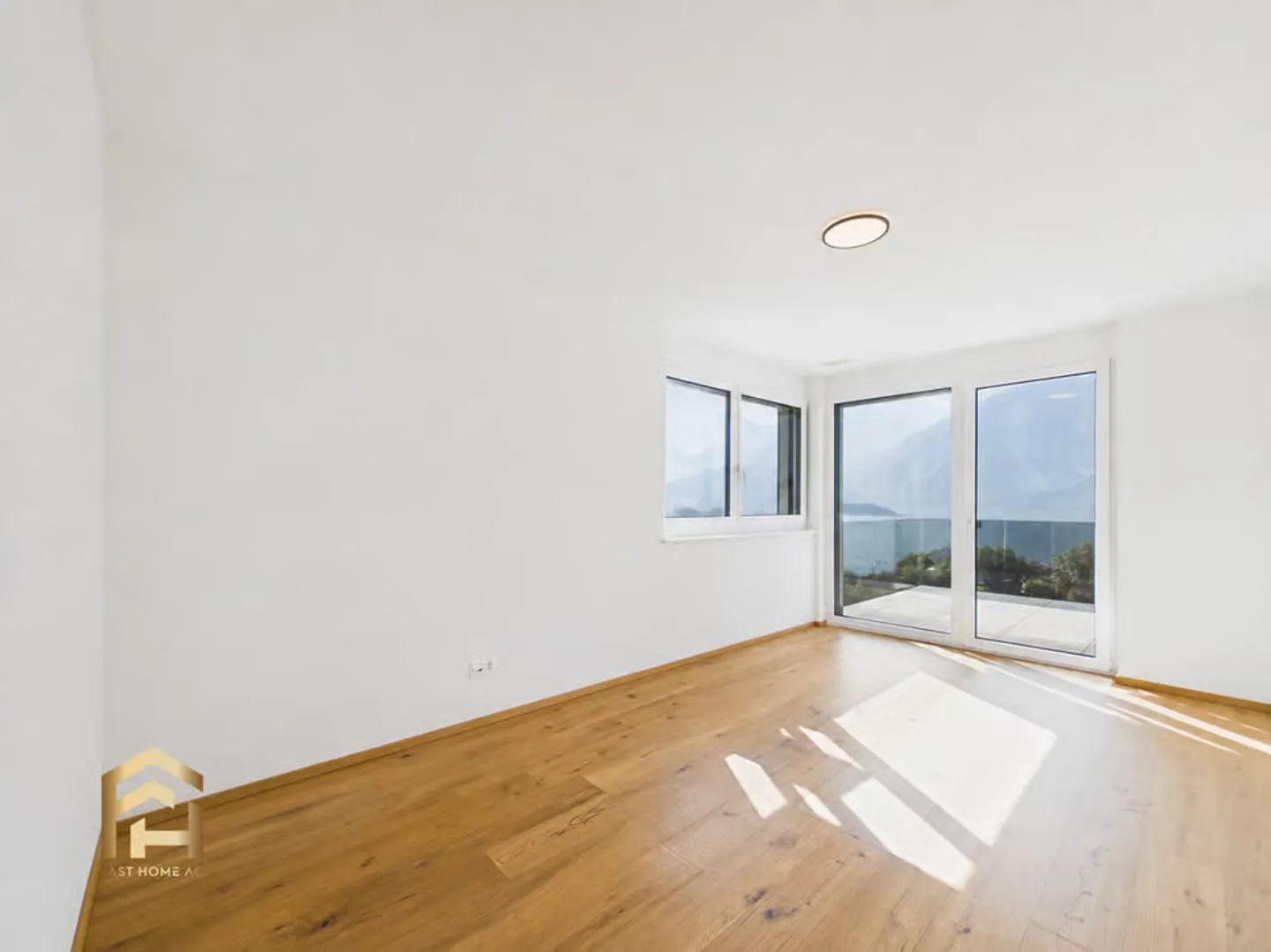 Ampio appartamento con terrazza 5.5 con vista libera sulla valle del Rodano - Foto 7 di 13